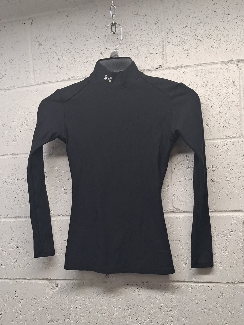 Under Armour Women’s Black Long-Sleeve Mock Neck Performance Top
